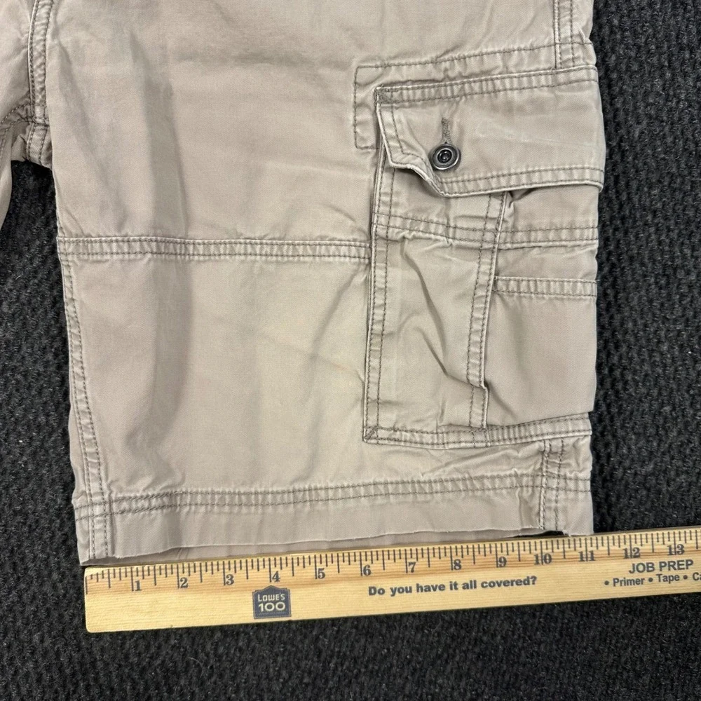 Levis Y2K Cargo Shorts Men 36 Tan Khaki 10